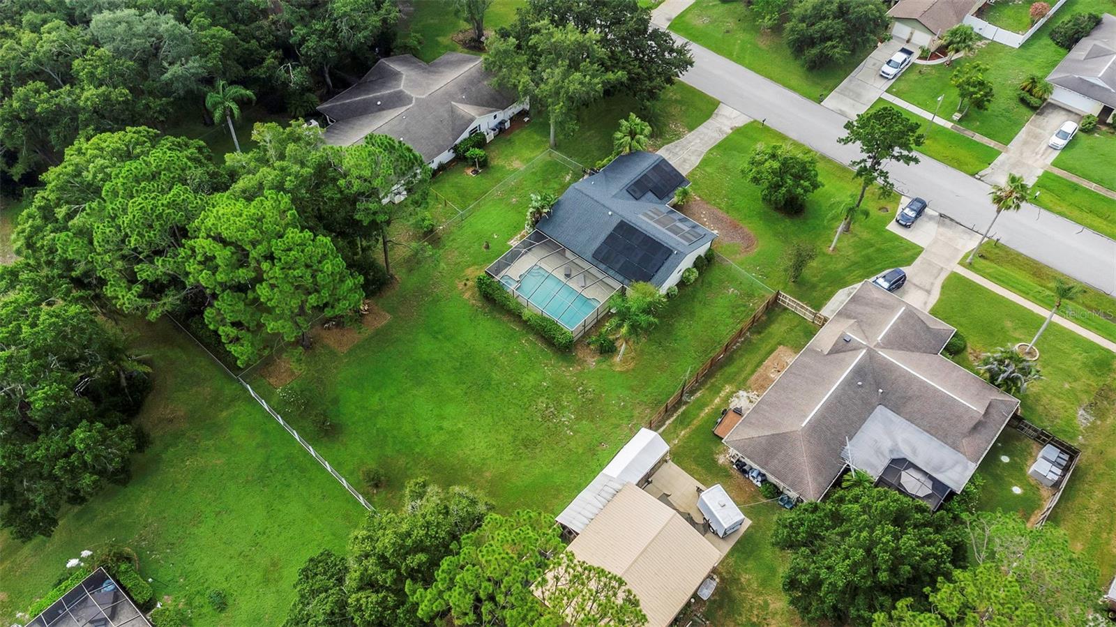 9237 AMAZON DR — photo 25