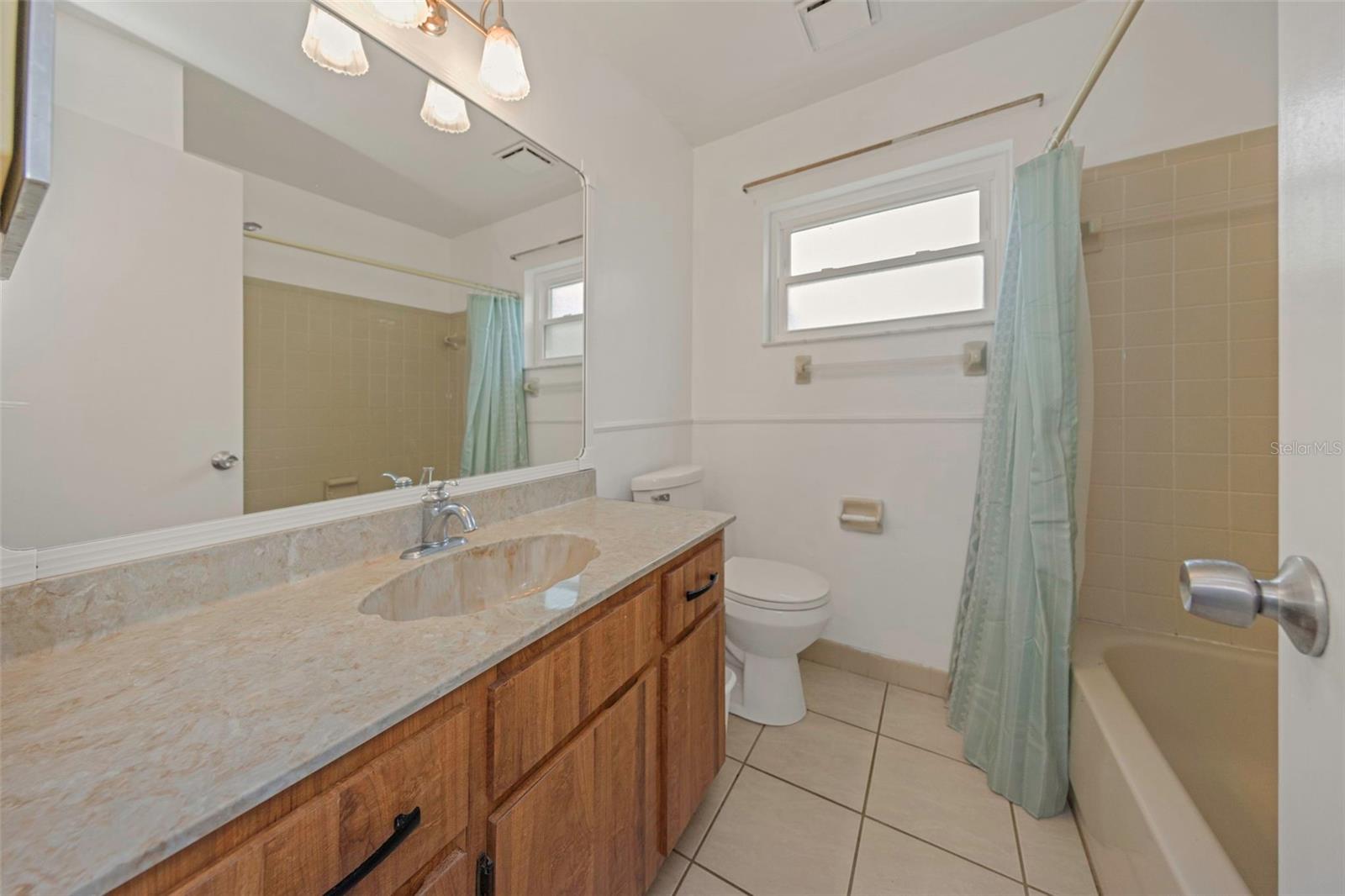 9237 AMAZON DR — photo 13