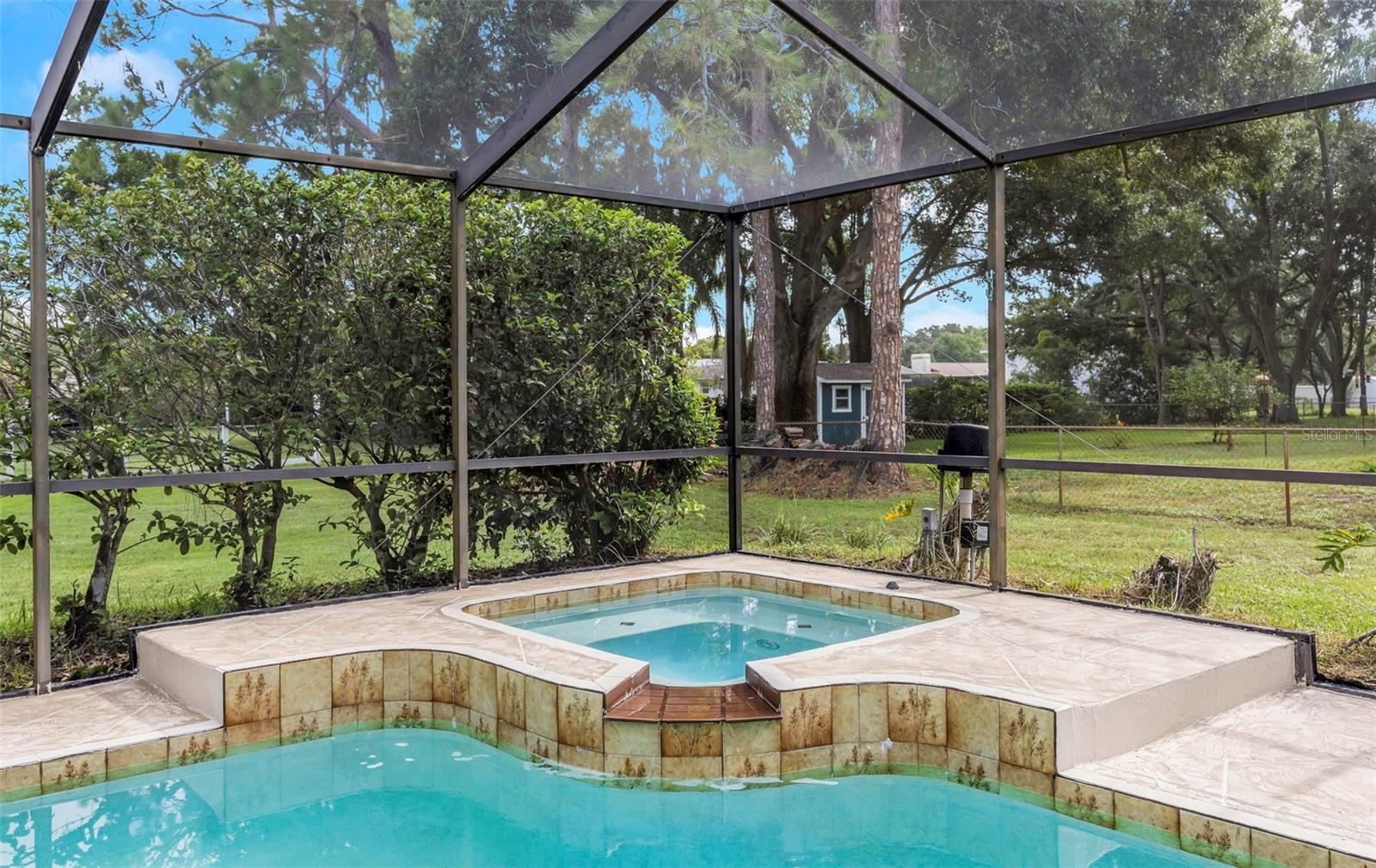 9237 AMAZON DR — photo 20