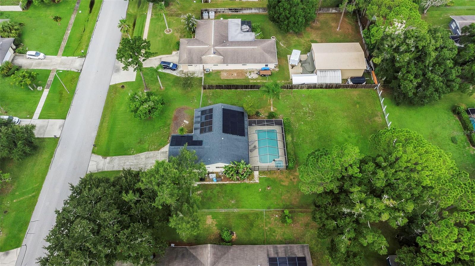 9237 AMAZON DR — photo 26