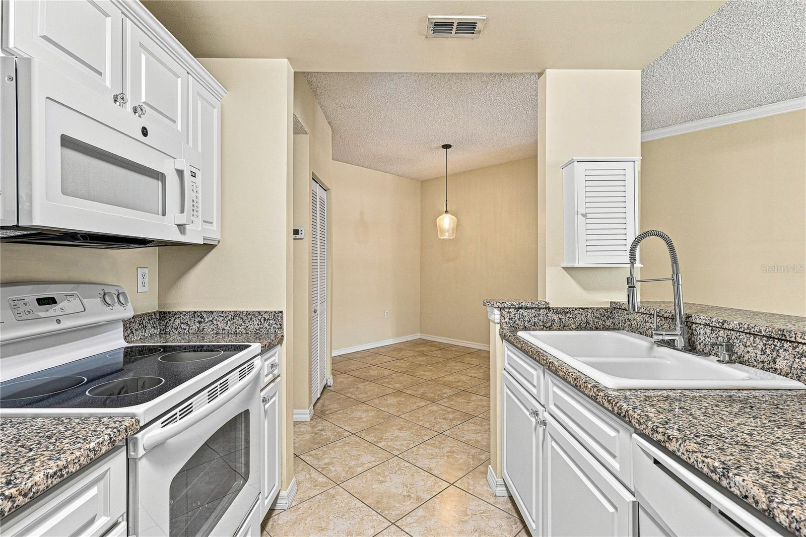 5459 BENTGRASS DR #2-110 — photo 8