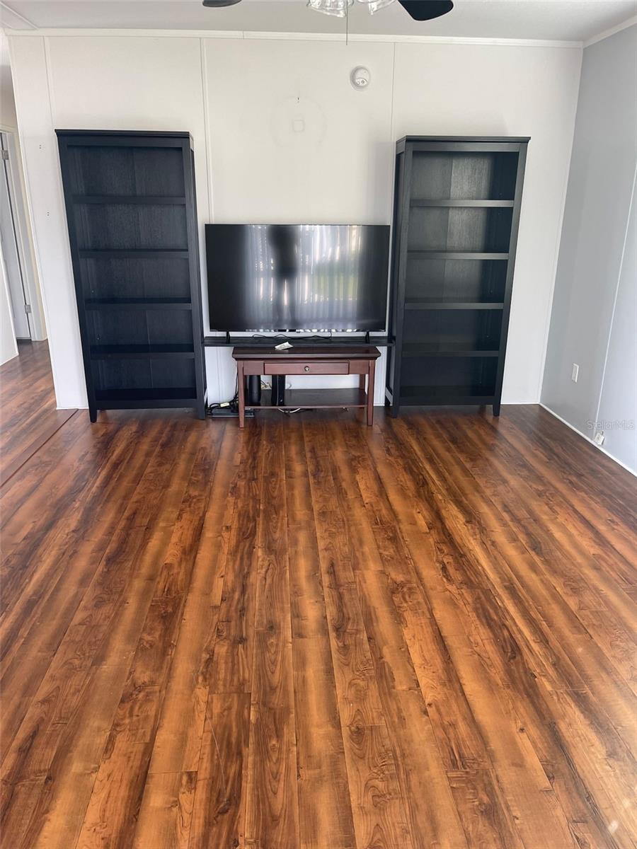 3301 DOREEN DR — photo 3