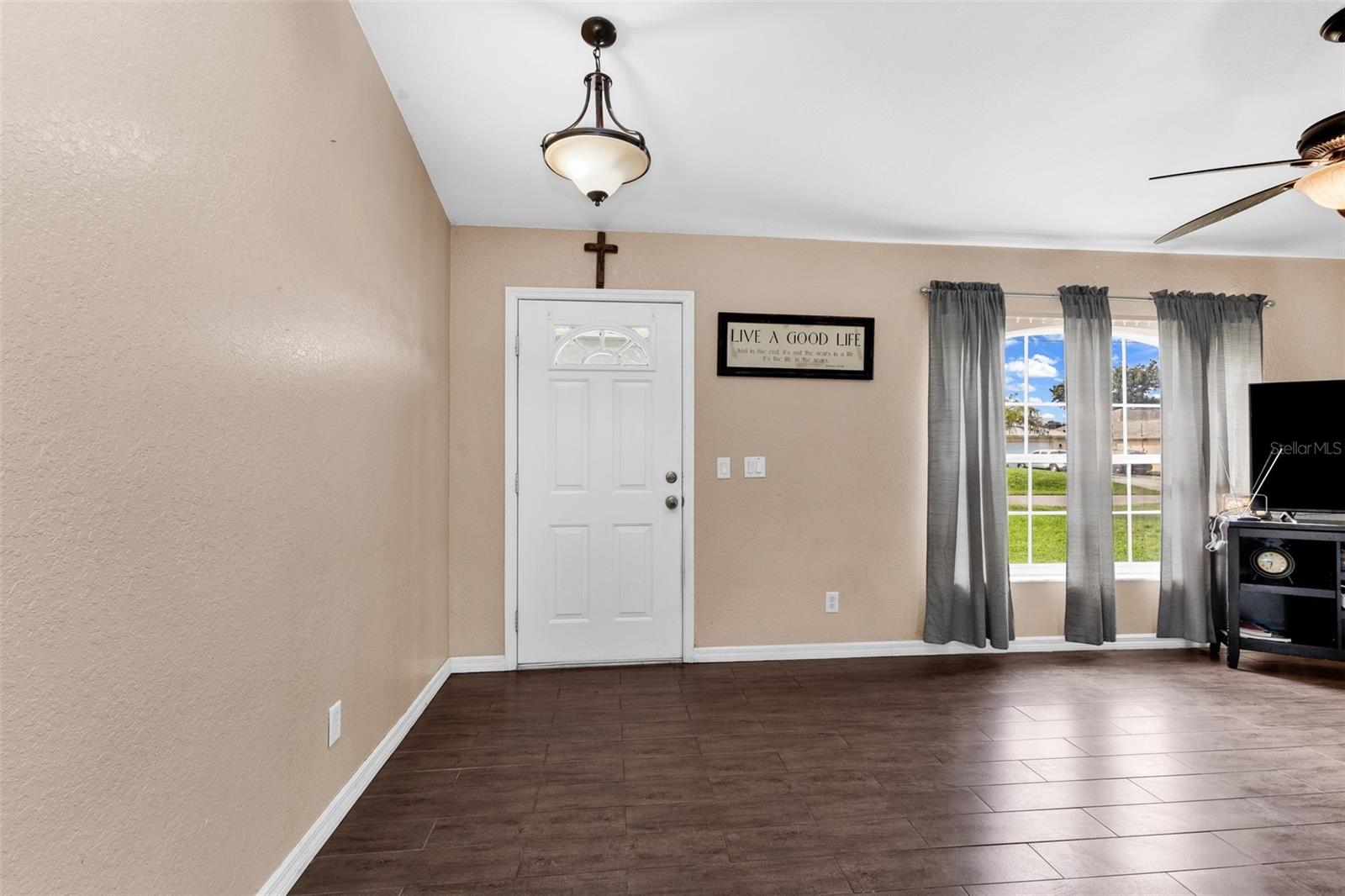 3237 CLEARFIELD ST — photo 4