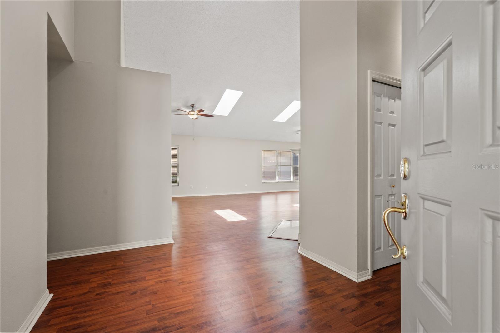 6005 FAIRWAY PALMS CT — photo 6
