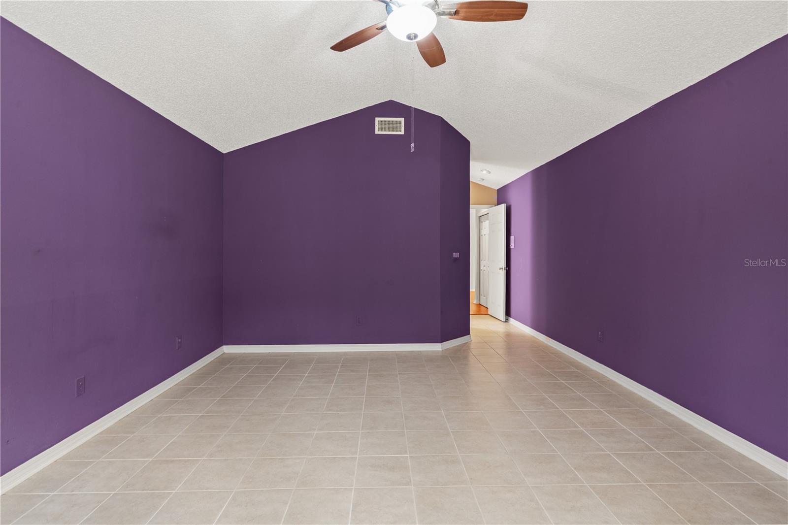 6005 FAIRWAY PALMS CT — photo 23