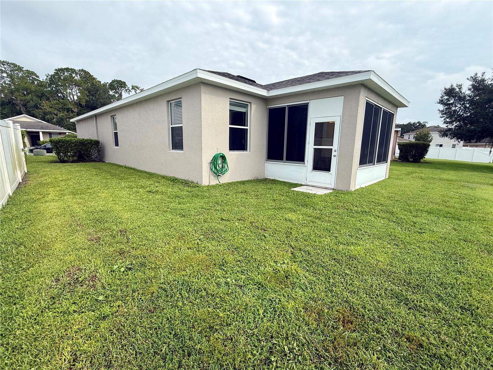 2616 WALDEN WOODS DR — photo 38