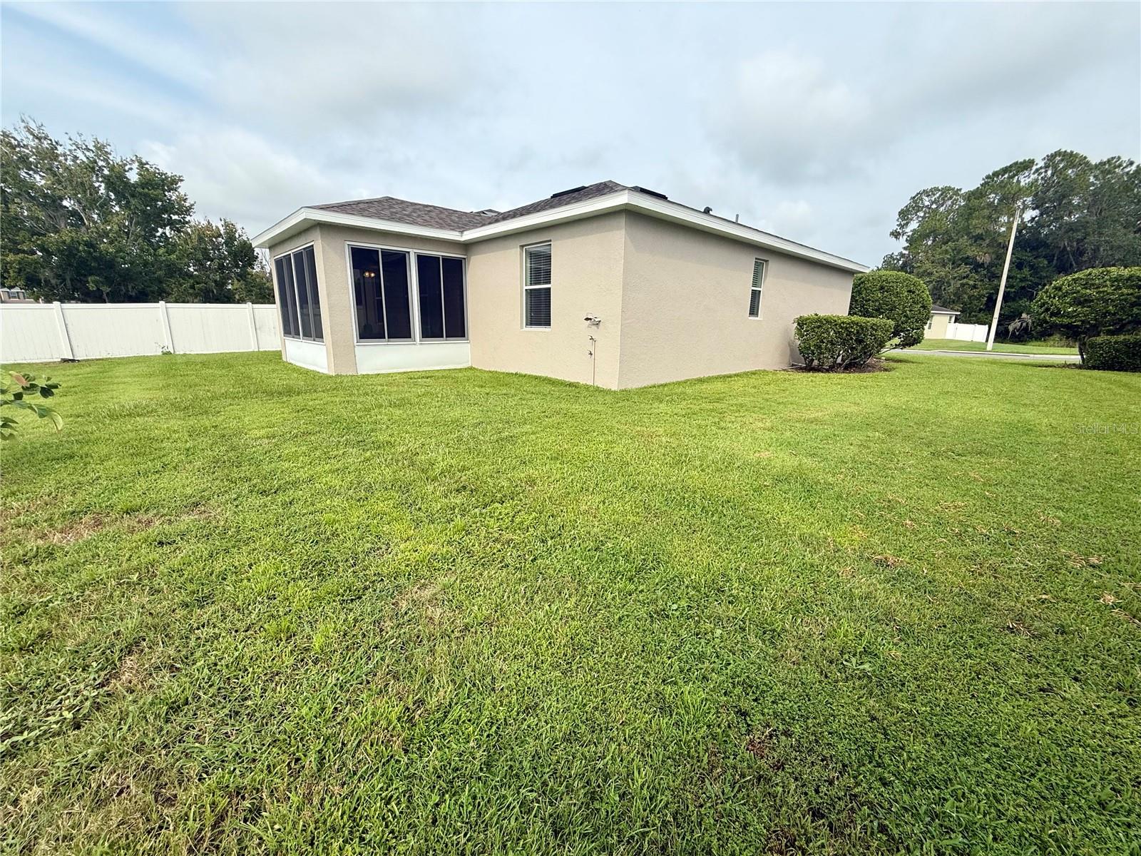 2616 WALDEN WOODS DR — photo 44