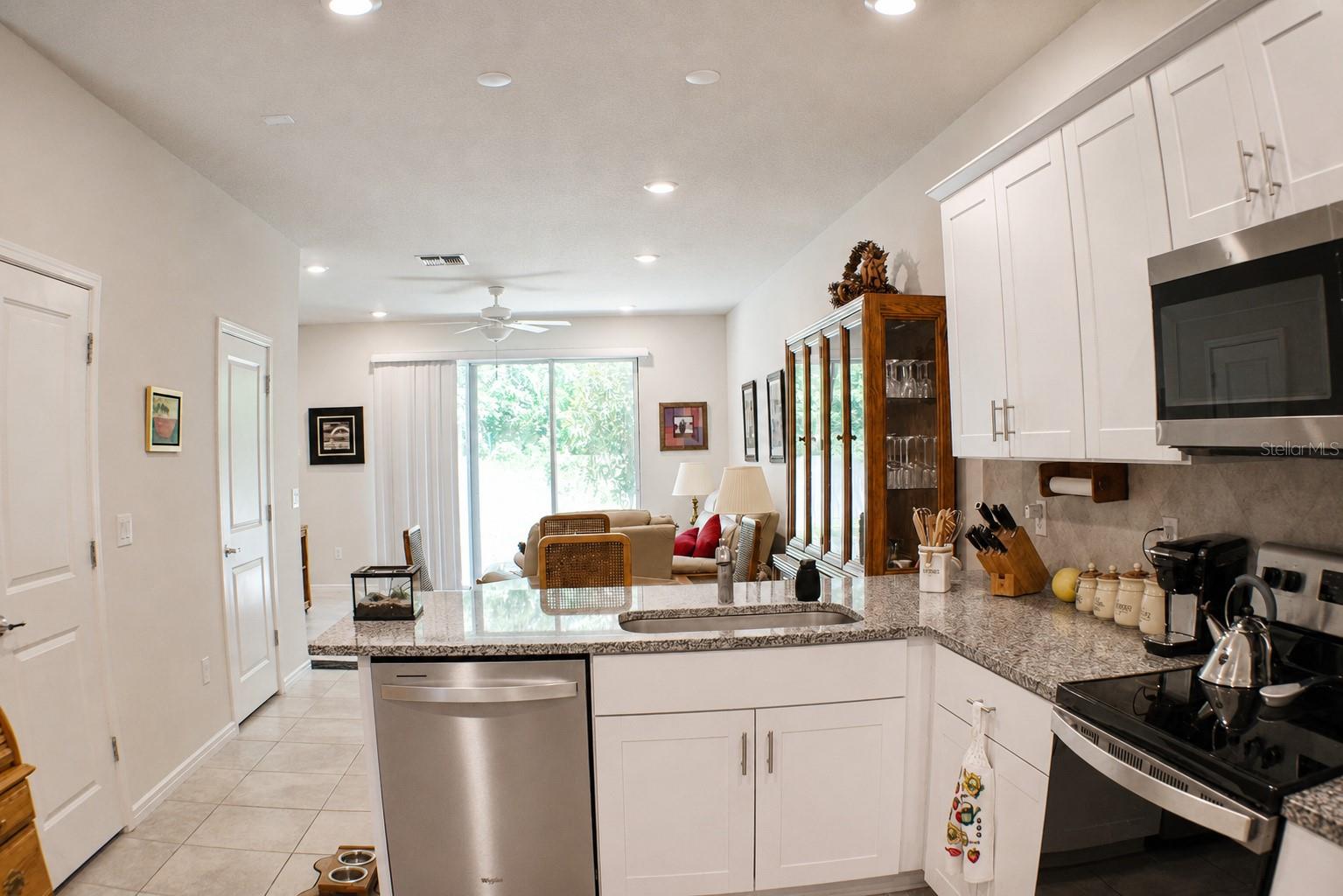 19657 SHADY OAK DR — photo 2