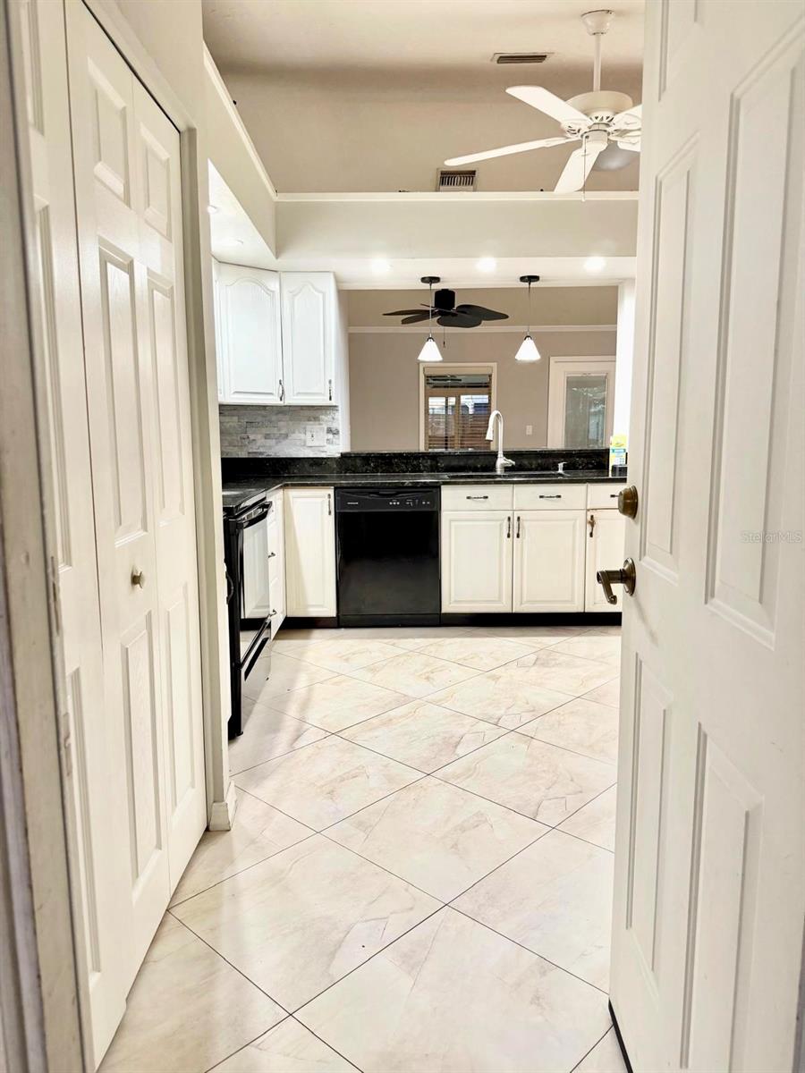 5274 CEDAR HAMMOCK CT — photo 9