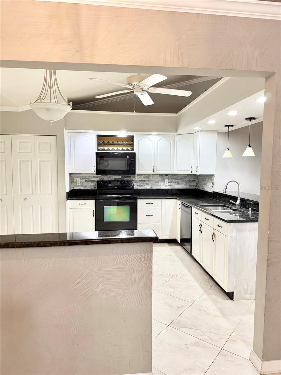 5274 CEDAR HAMMOCK CT — photo 11