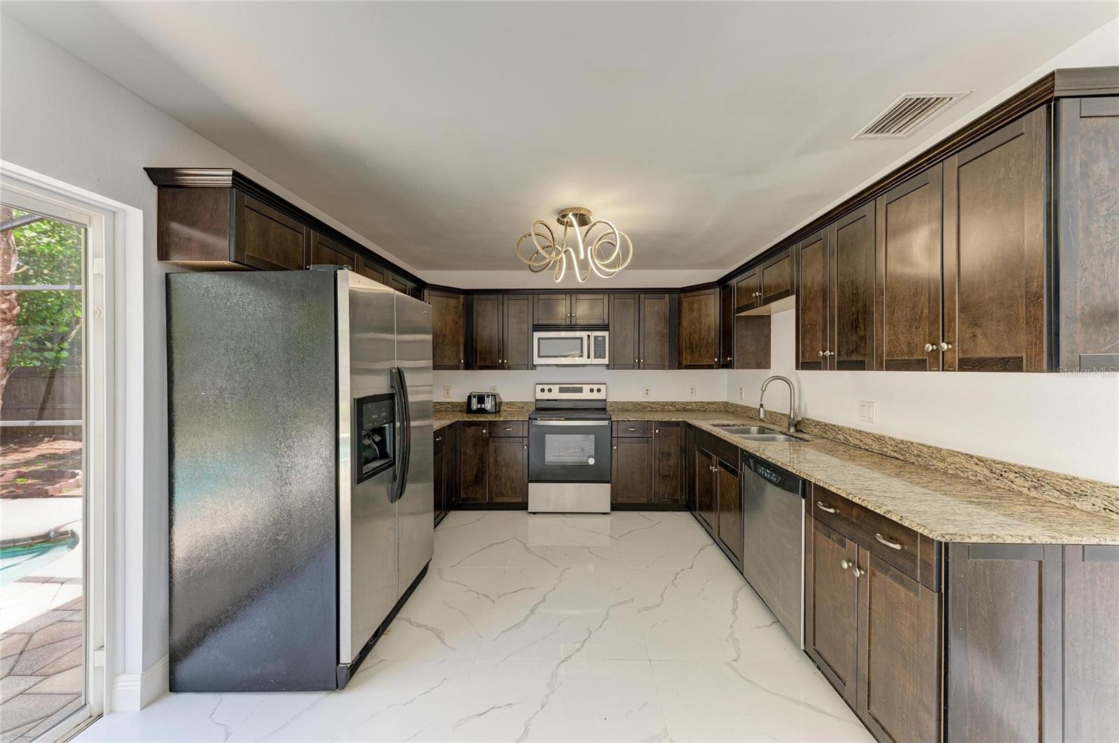 6540 MAUNA LOA BLVD — photo 16
