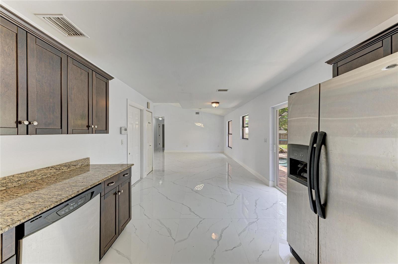 6540 MAUNA LOA BLVD — photo 18