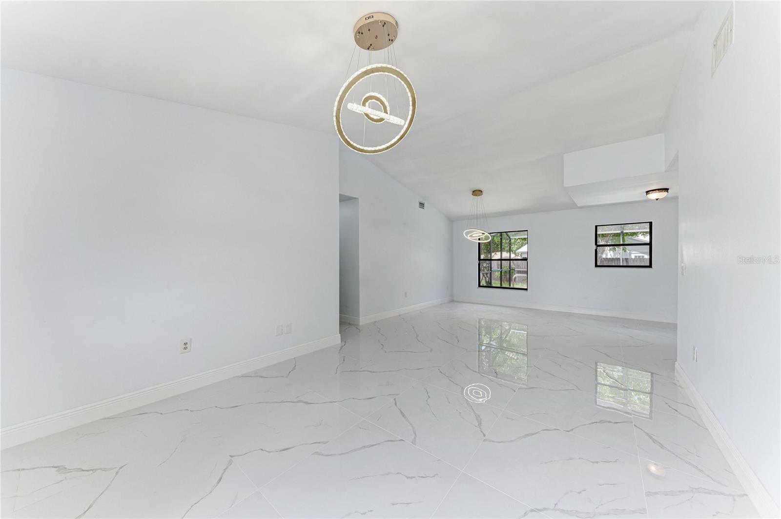 6540 MAUNA LOA BLVD — photo 11
