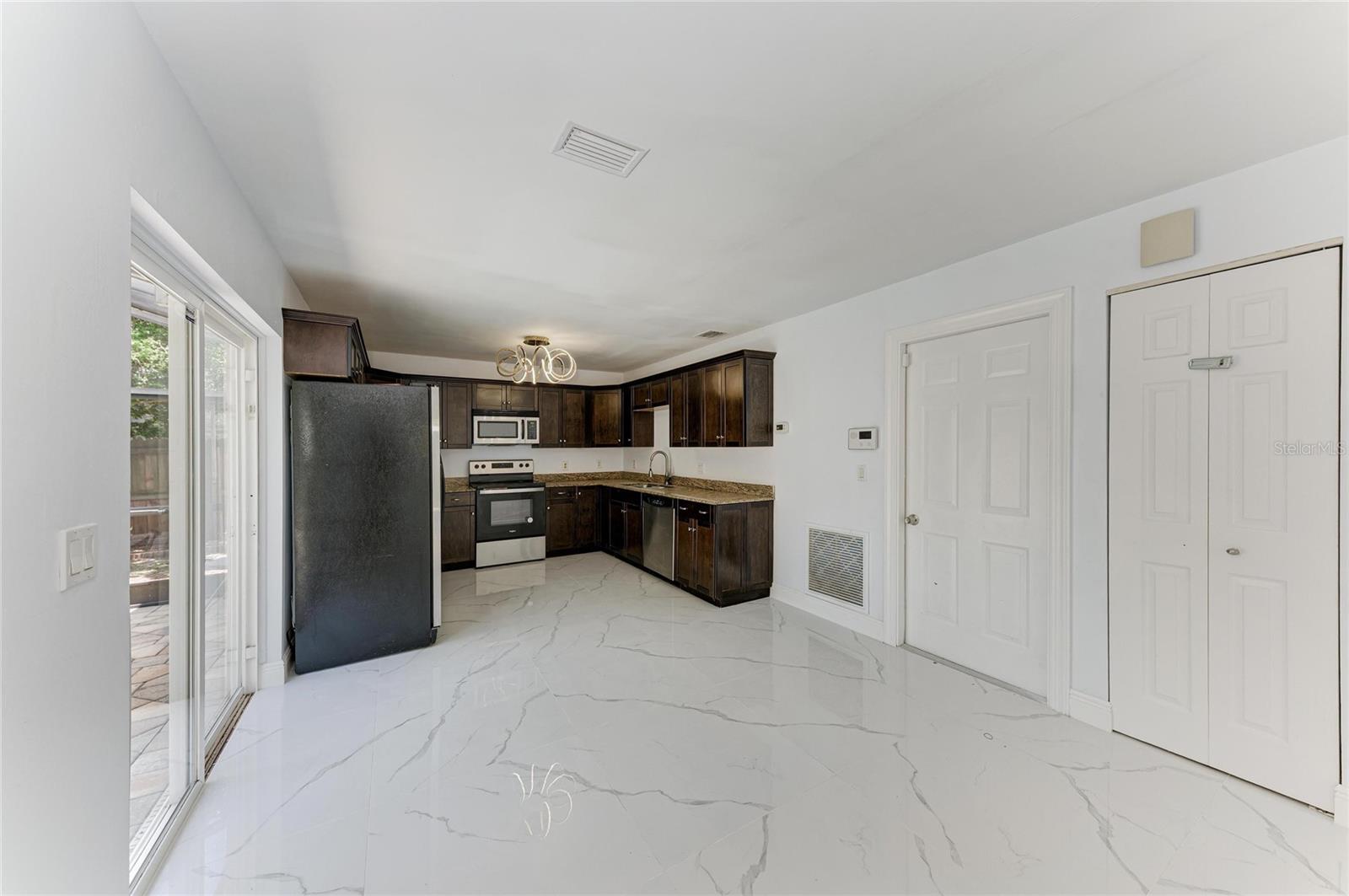 6540 MAUNA LOA BLVD — photo 15