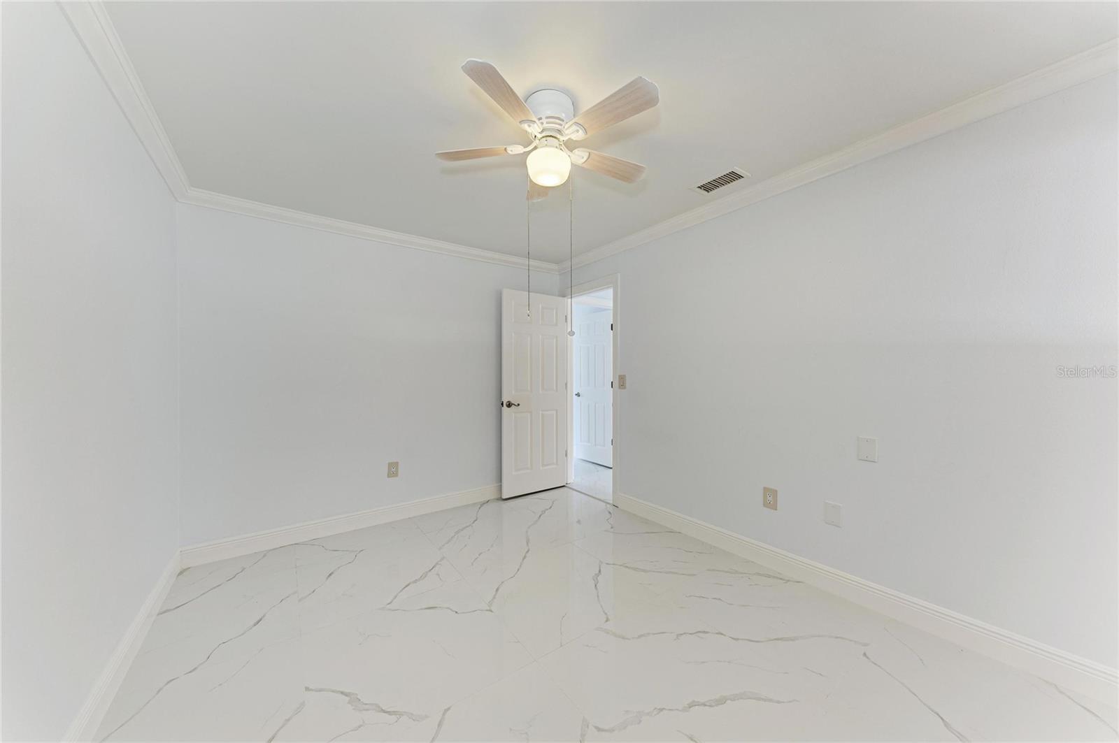 6540 MAUNA LOA BLVD — photo 32