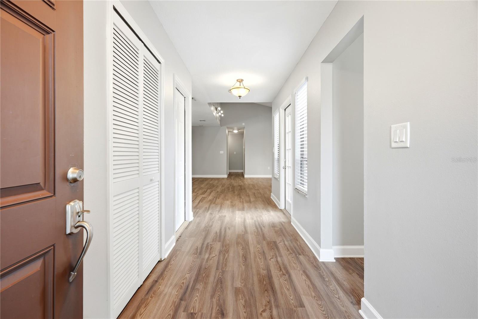 664 CHANNING DR — photo 3