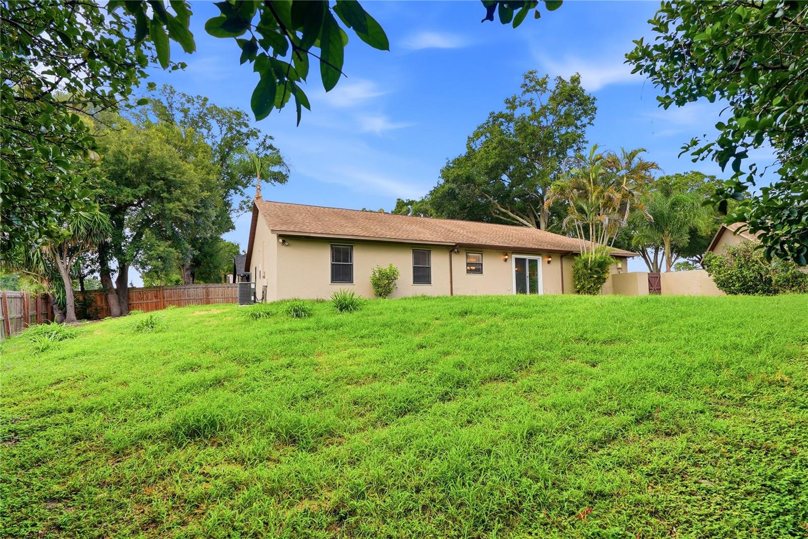 664 CHANNING DR — photo 35