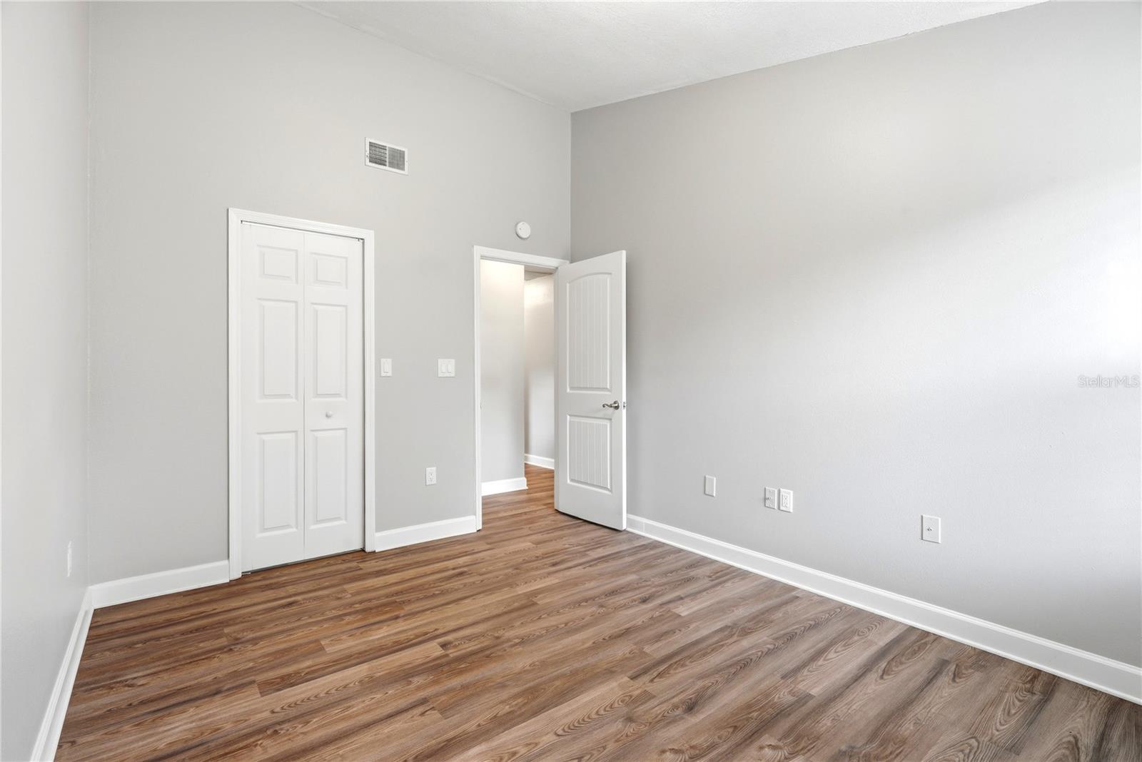 664 CHANNING DR — photo 25