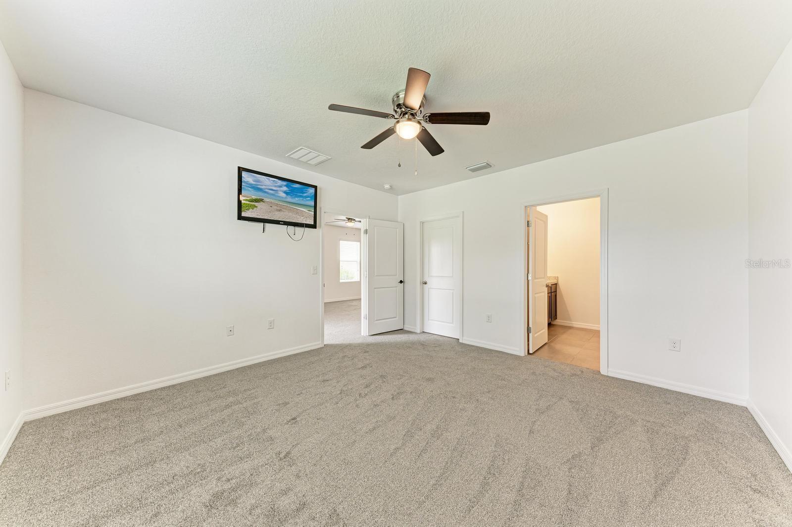 4546 LINDEVER LN — photo 25