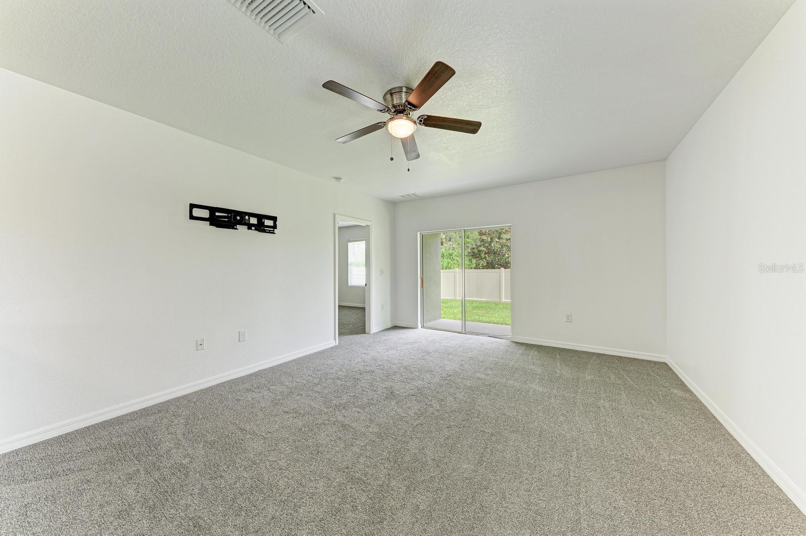 4546 LINDEVER LN — photo 22