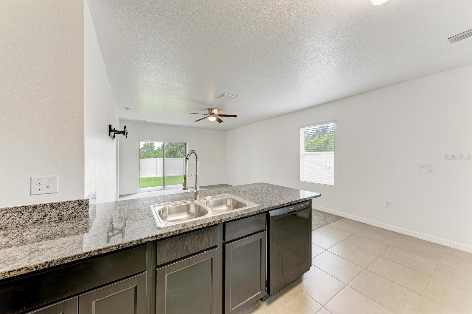 4546 LINDEVER LN — photo 18