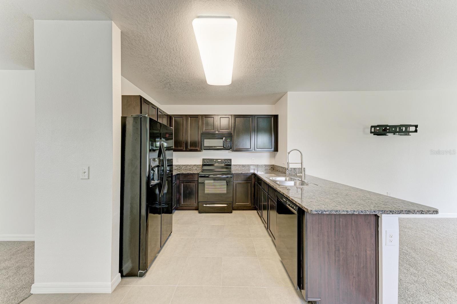 4546 LINDEVER LN — photo 15