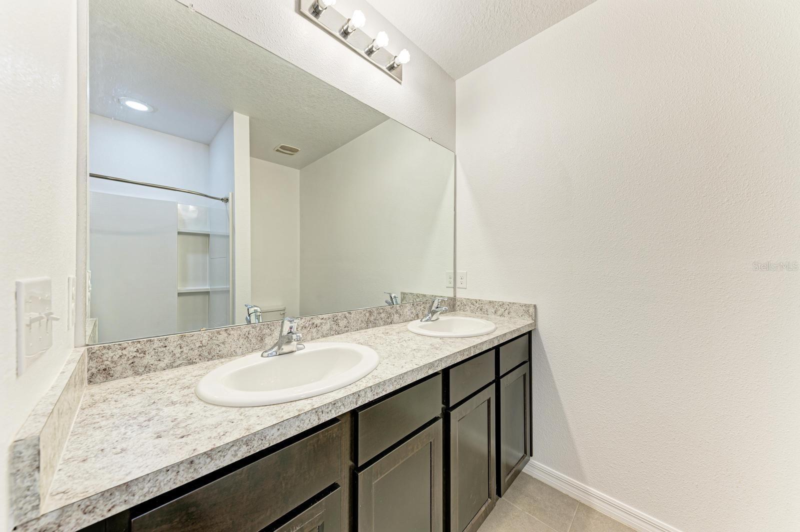 4546 LINDEVER LN — photo 28