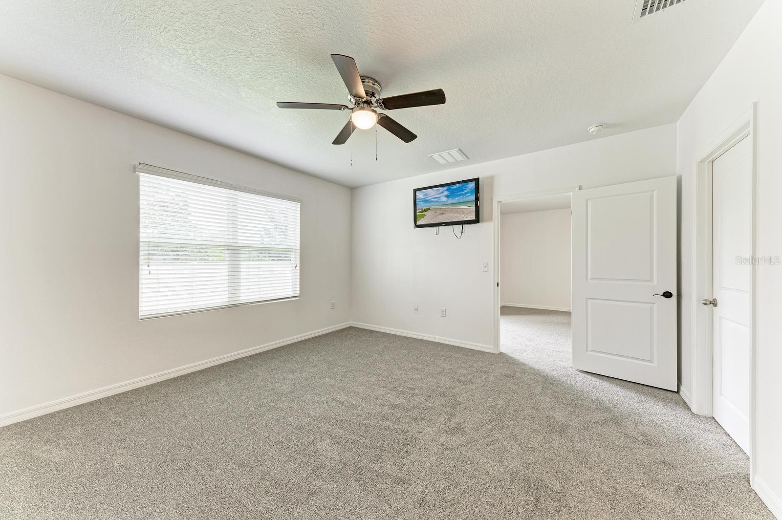 4546 LINDEVER LN — photo 26