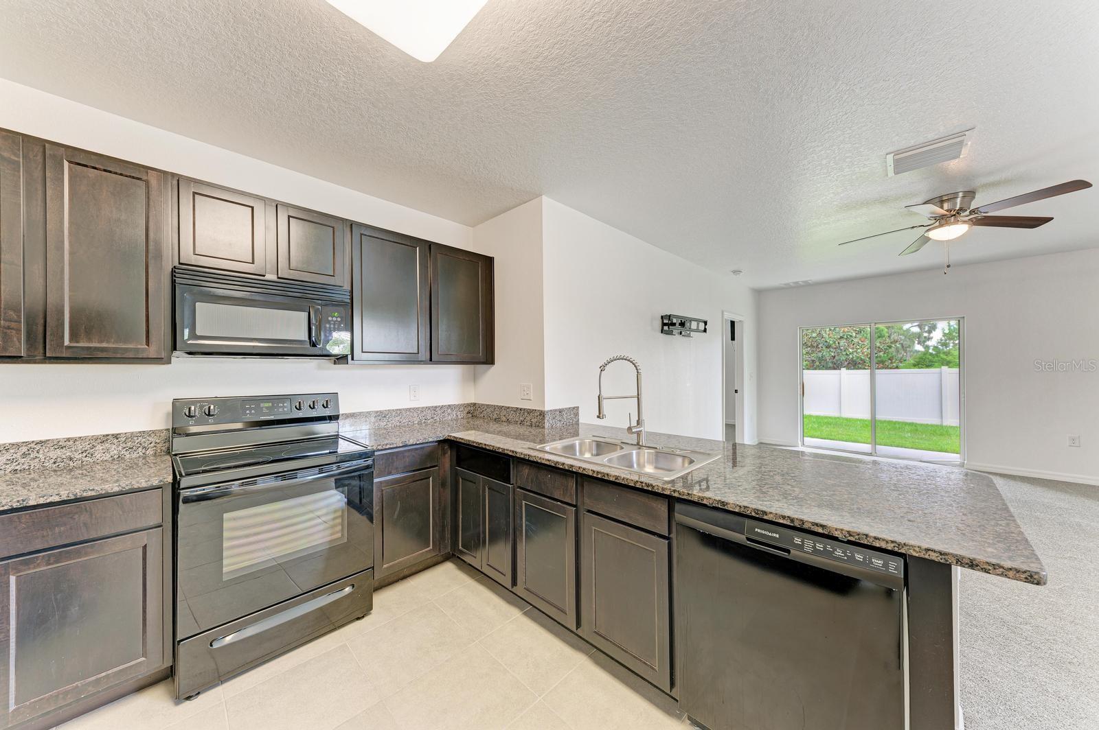 4546 LINDEVER LN — photo 14