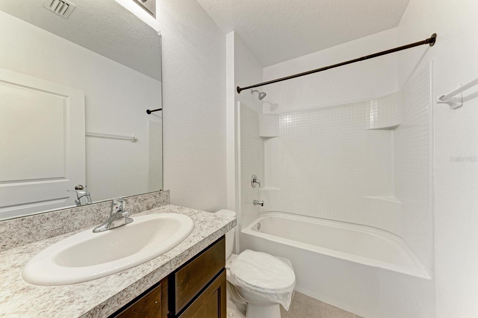 4546 LINDEVER LN — photo 33