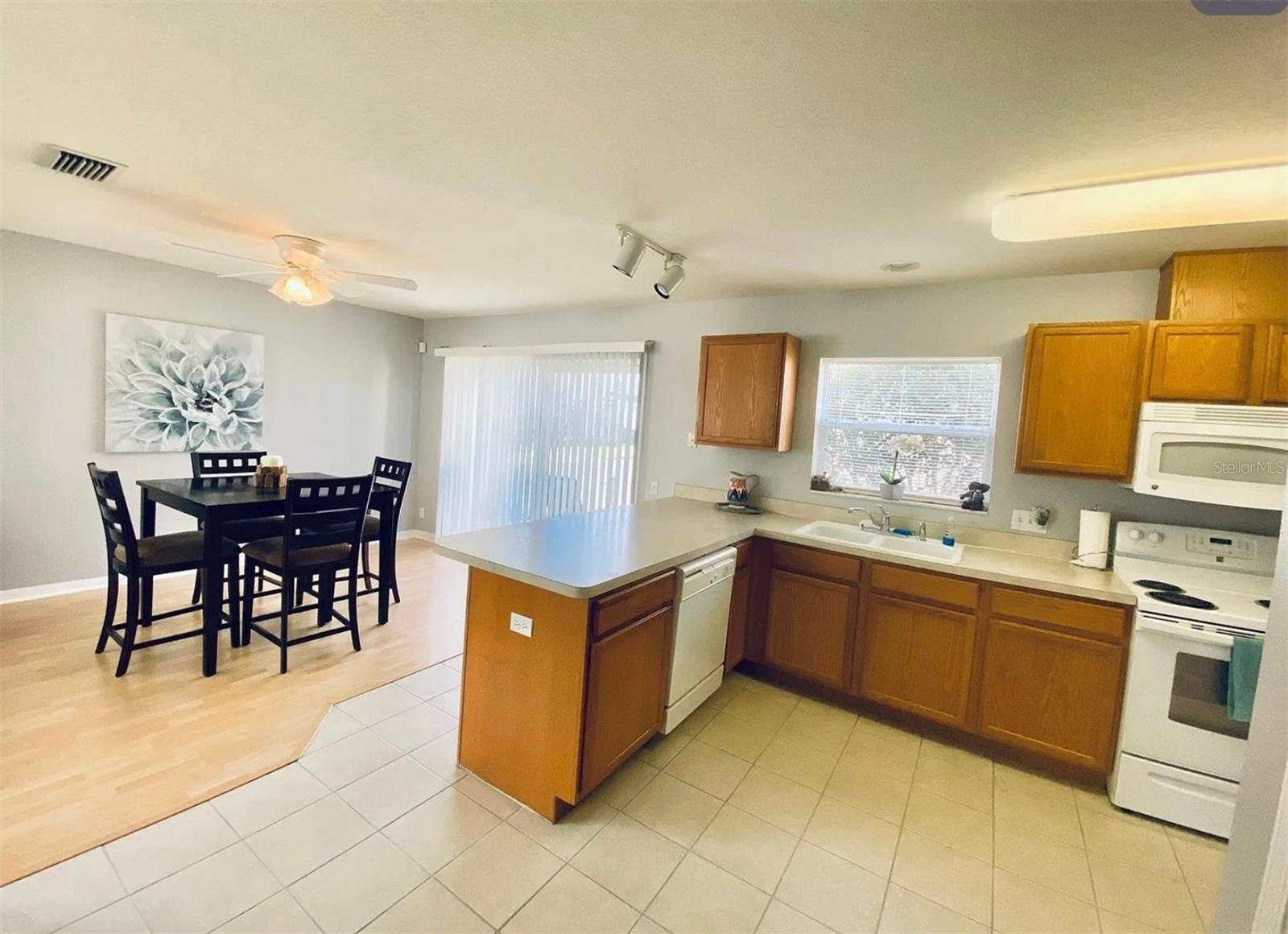 8013 BOONE DR — photo 9