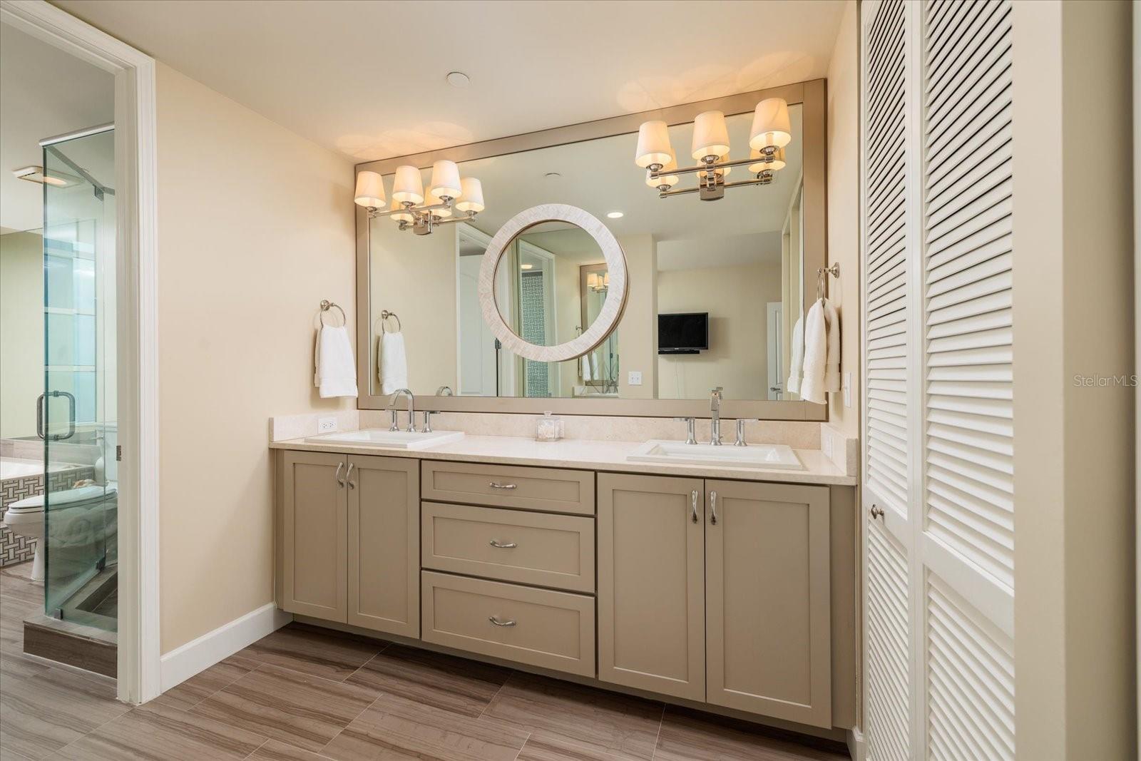 1560 GULF BLVD #1101 — photo 31