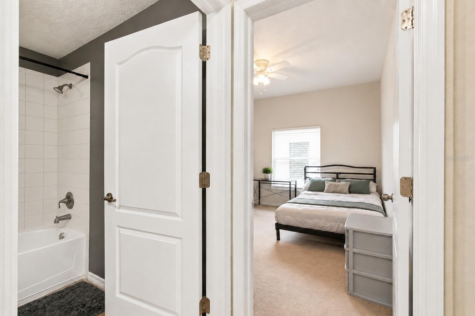 10637 LIBERTY BELL DR — photo 27