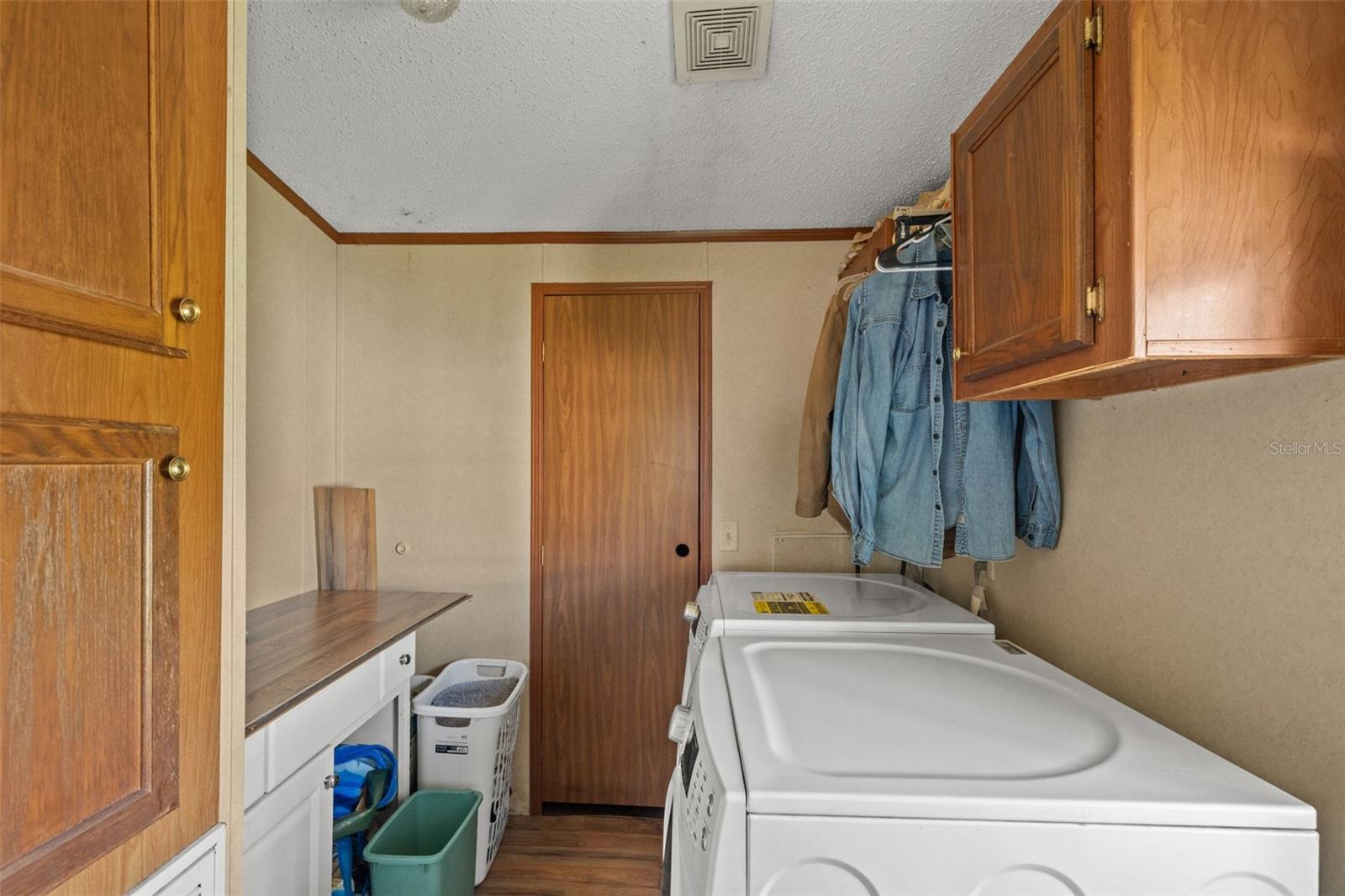 8512 HAMSTER DR — photo 31