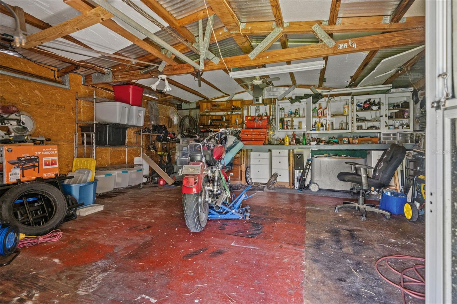 8512 HAMSTER DR — photo 49