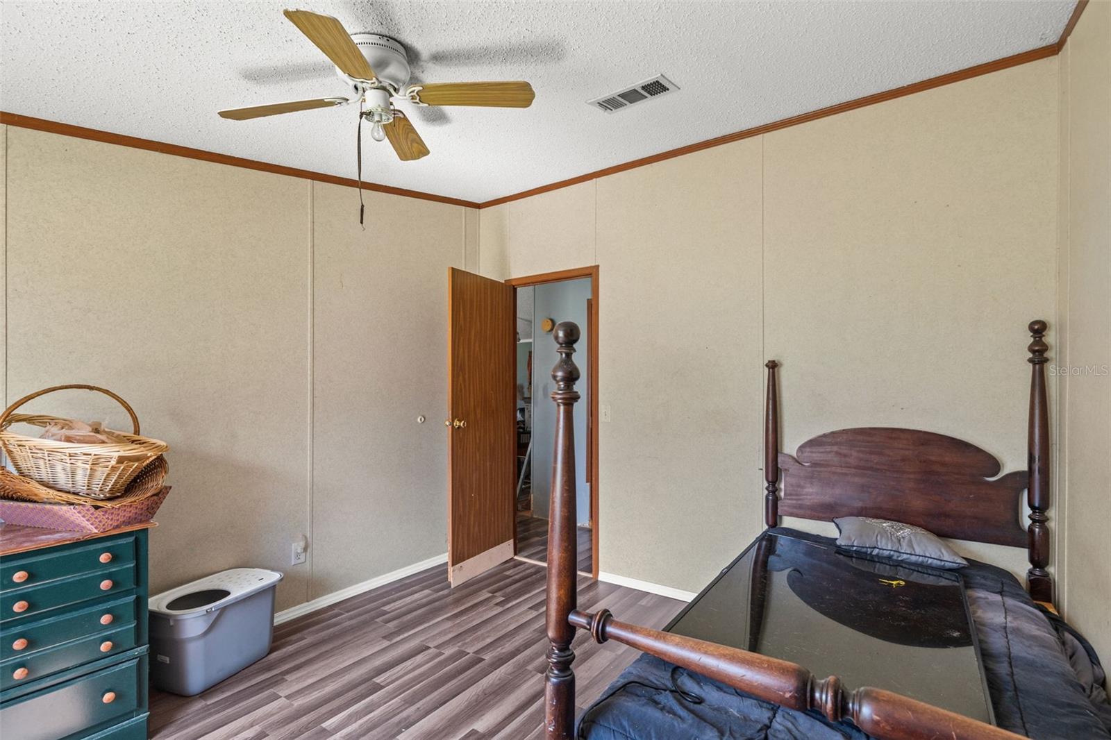 8512 HAMSTER DR — photo 30
