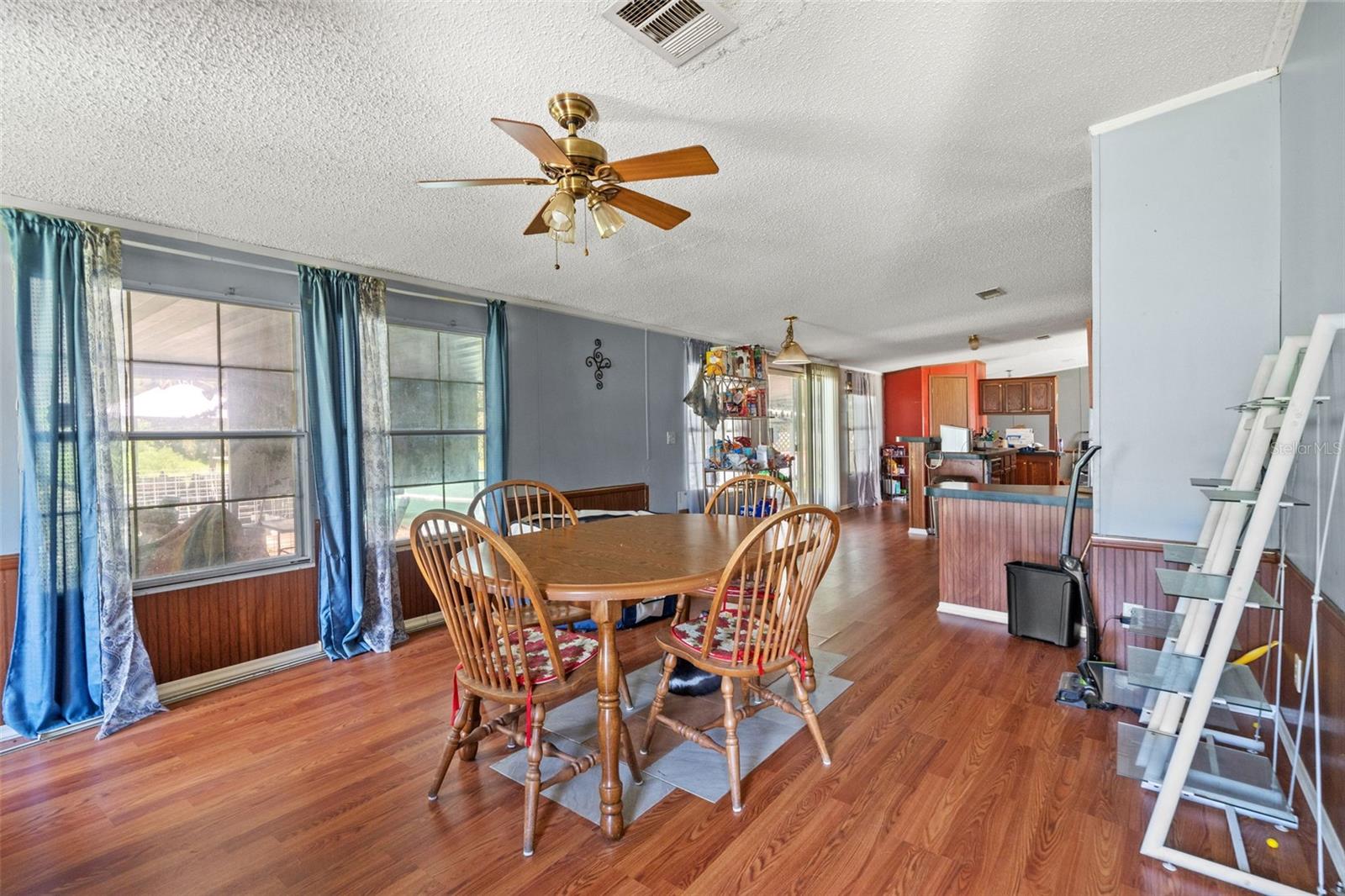 8512 HAMSTER DR — photo 9