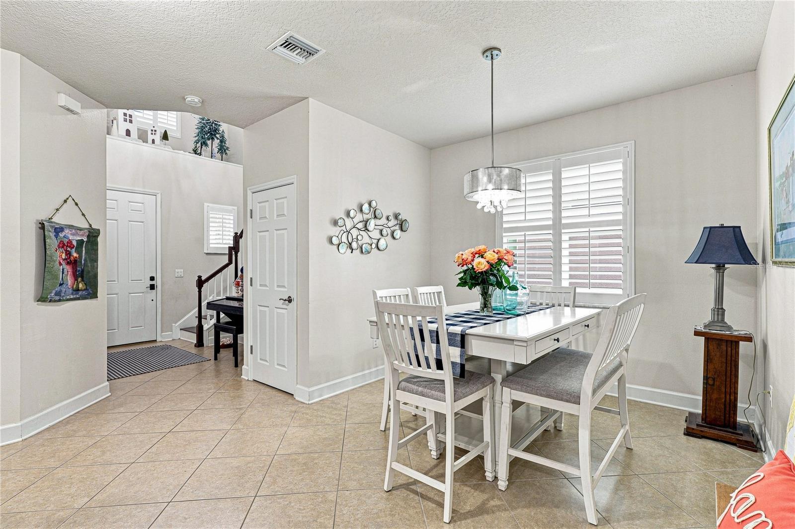 8478 NANDINA DR — photo 8