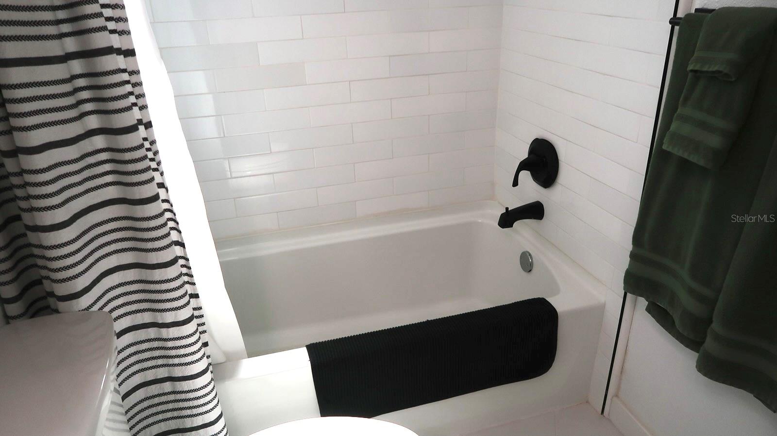 12818 TALLOWOOD DR — photo 10