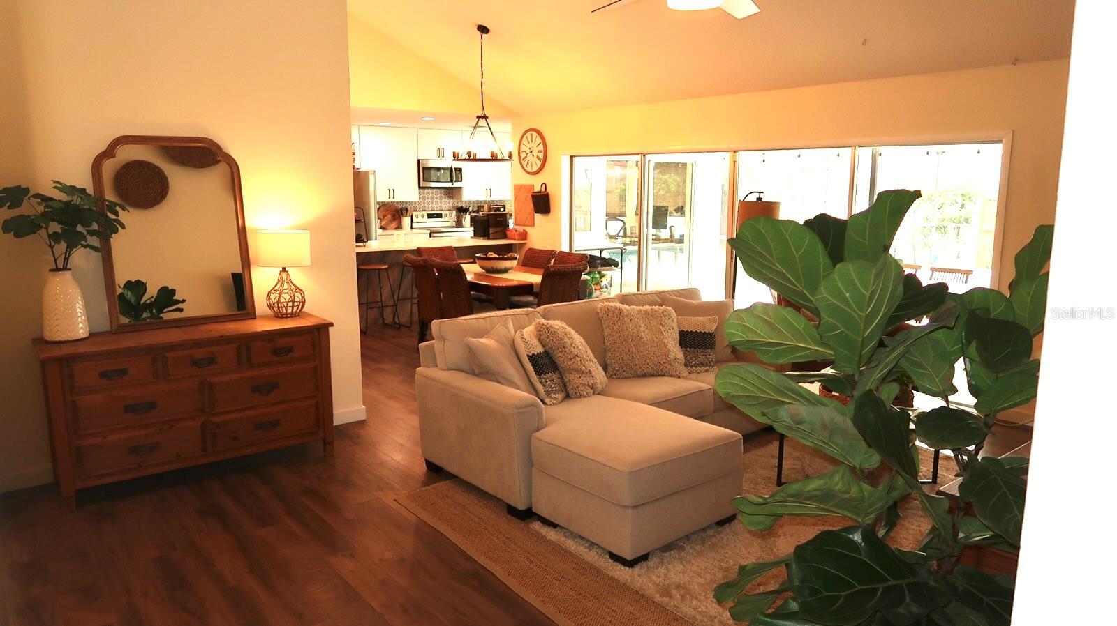 12818 TALLOWOOD DR — photo 18