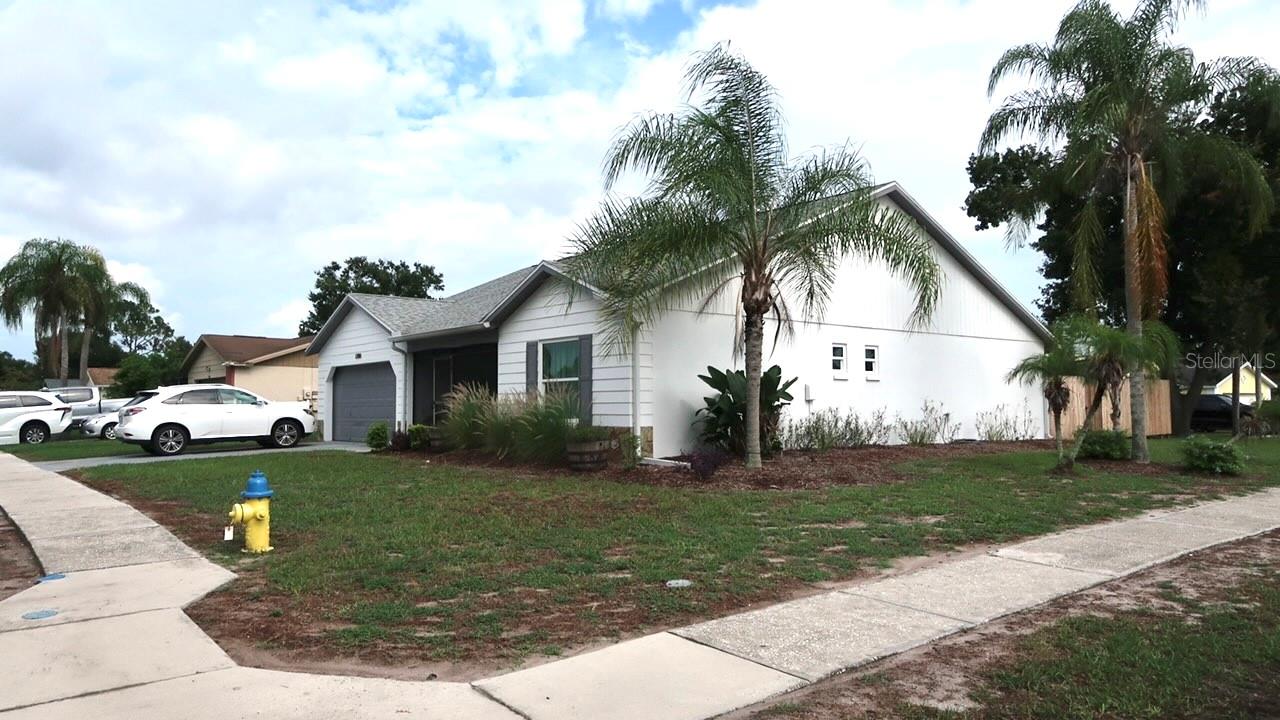 12818 TALLOWOOD DR — photo 34