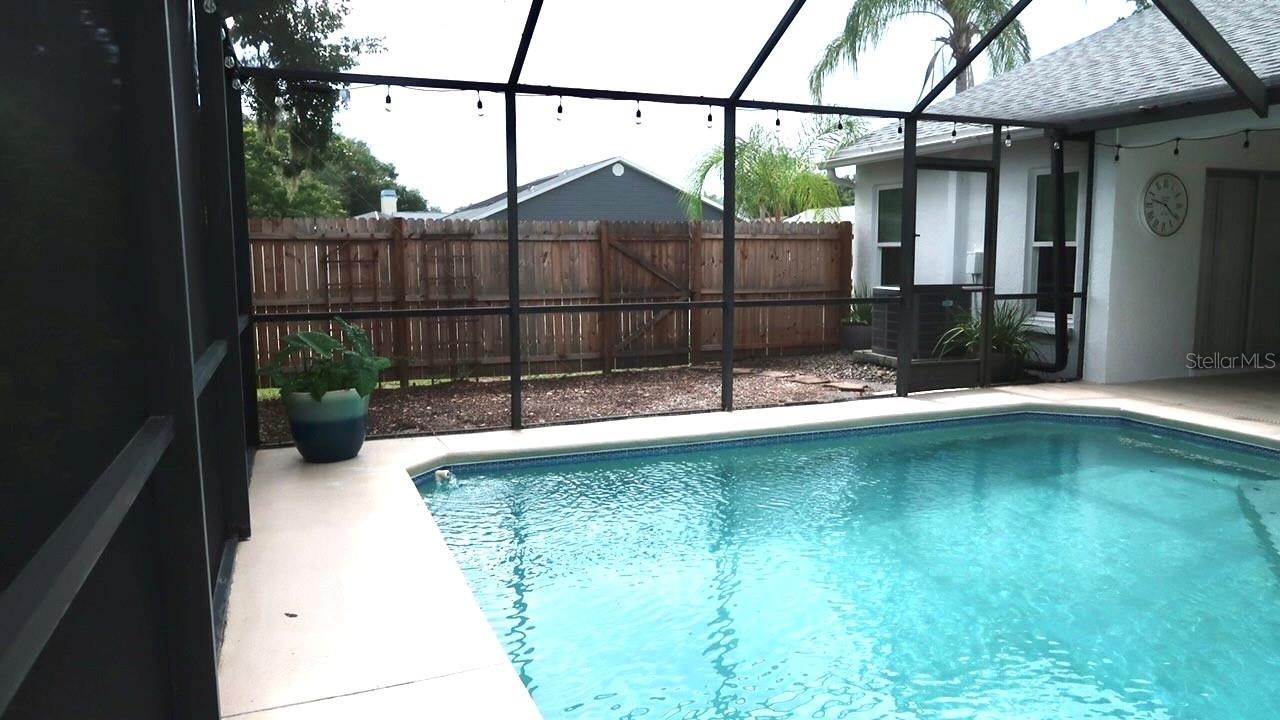 12818 TALLOWOOD DR — photo 32