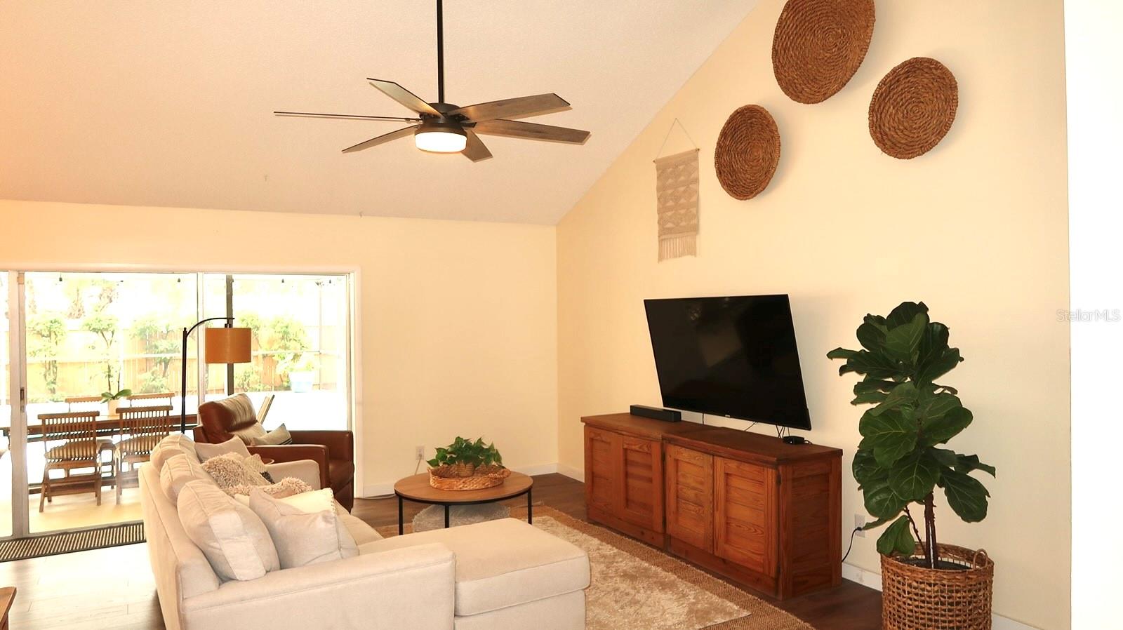 12818 TALLOWOOD DR — photo 19