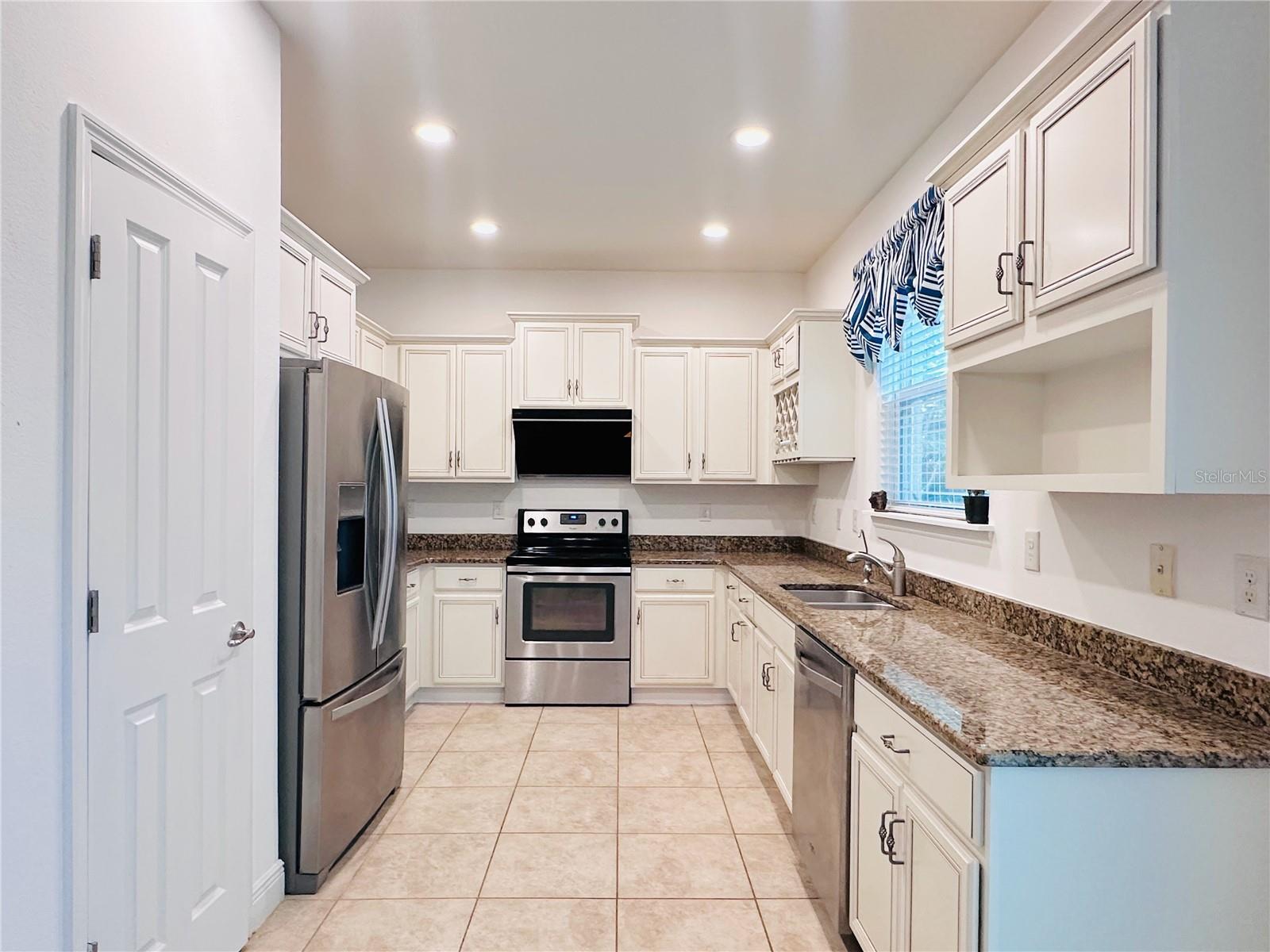 10132 GRAND OAK CIR — photo 16