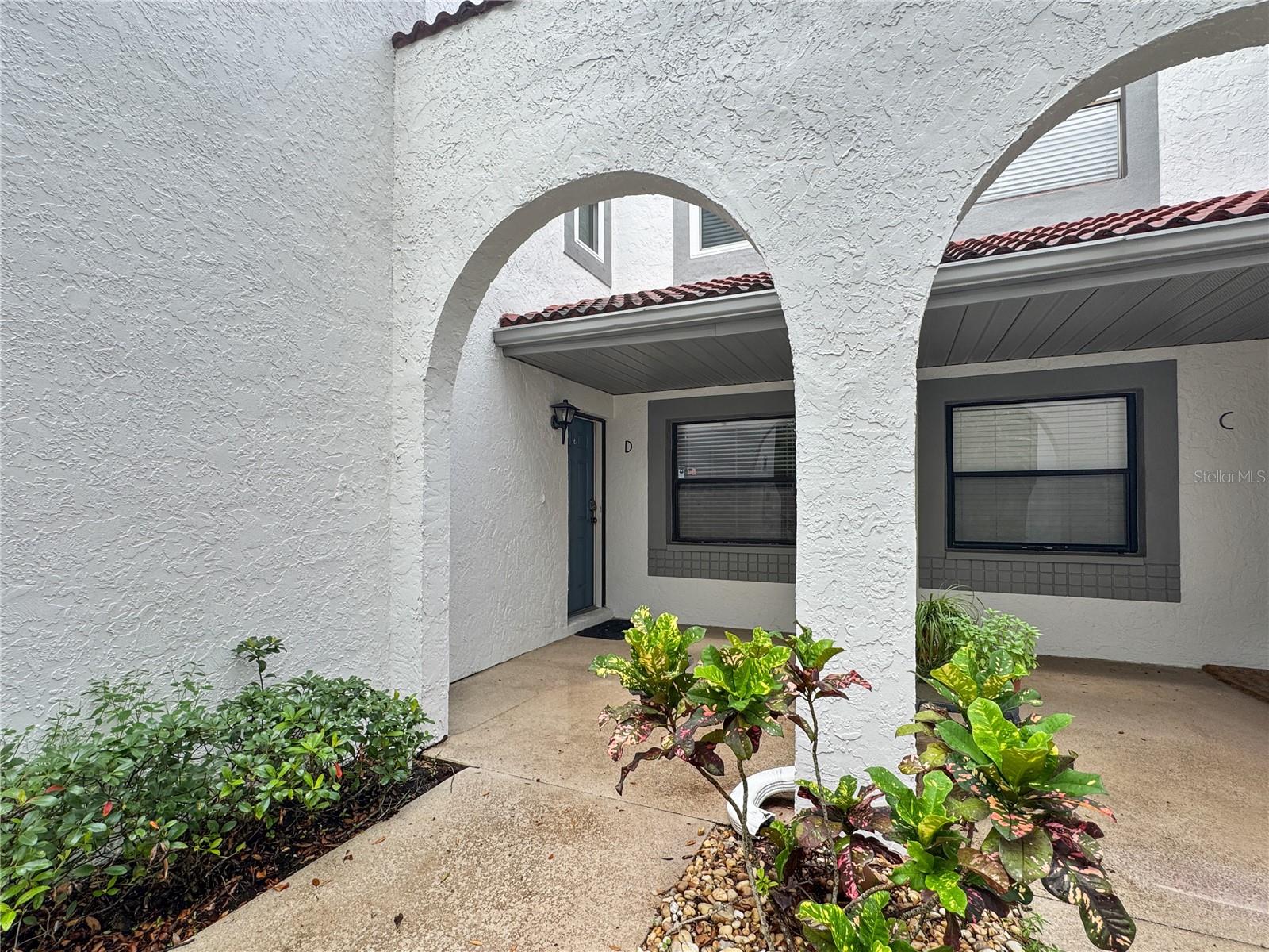 484 SANTA CRUZ PL NE #D — photo 2