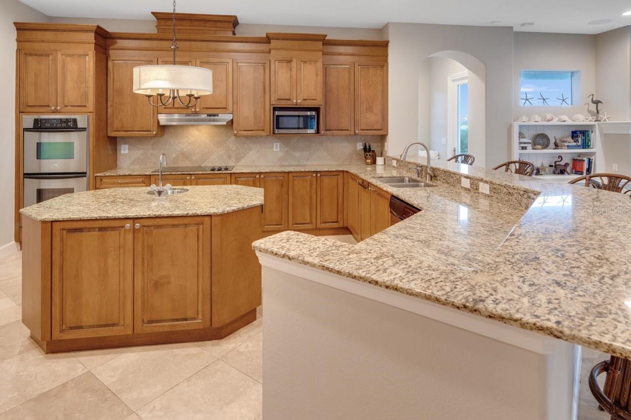 5918 BAHAMA SHORES DR S — photo 9