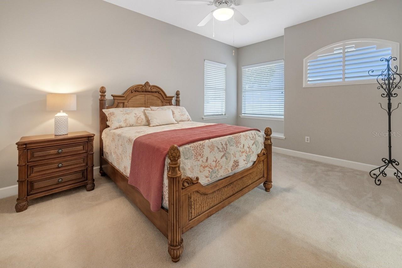 5918 BAHAMA SHORES DR S — photo 23