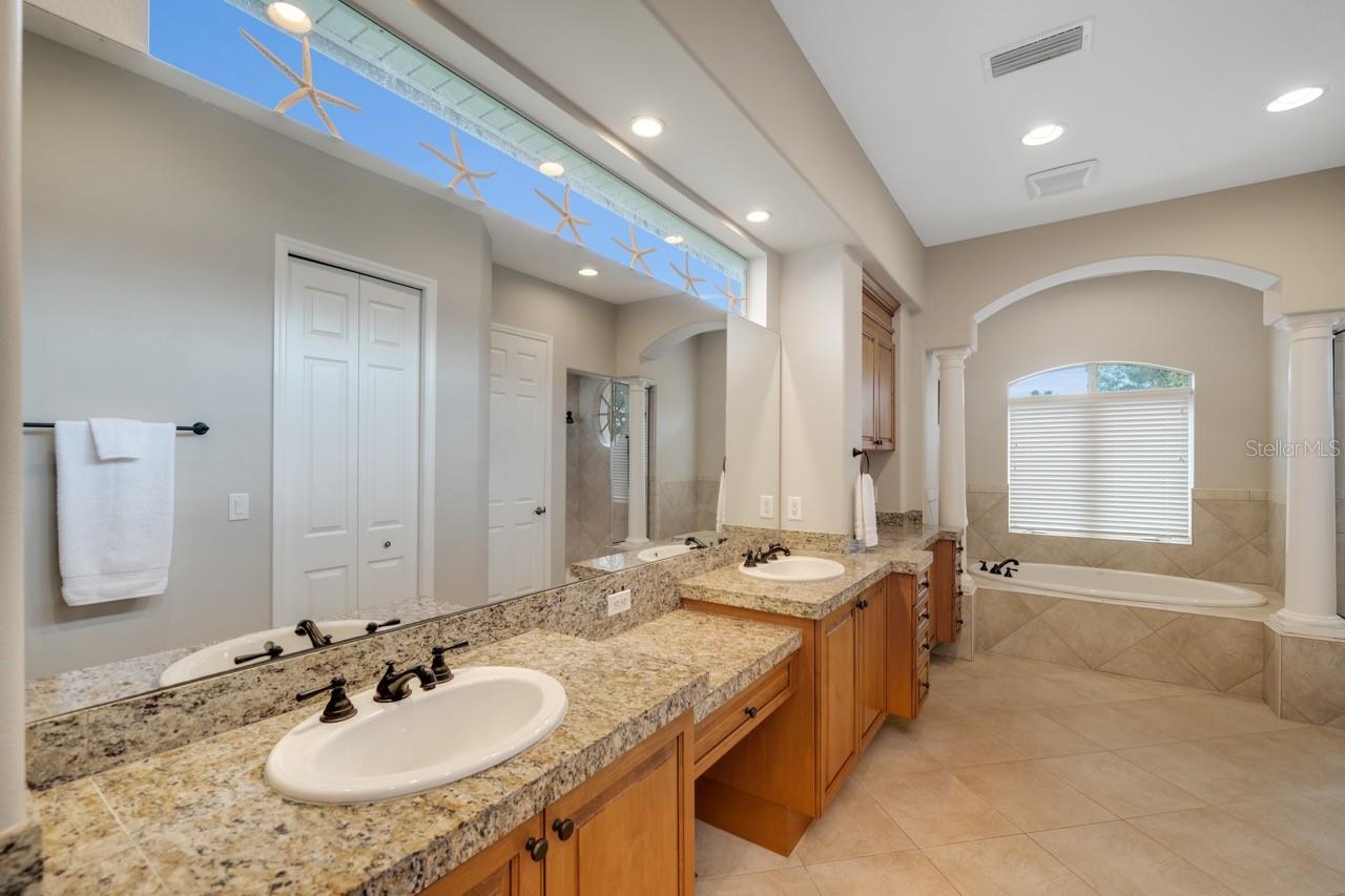 5918 BAHAMA SHORES DR S — photo 17