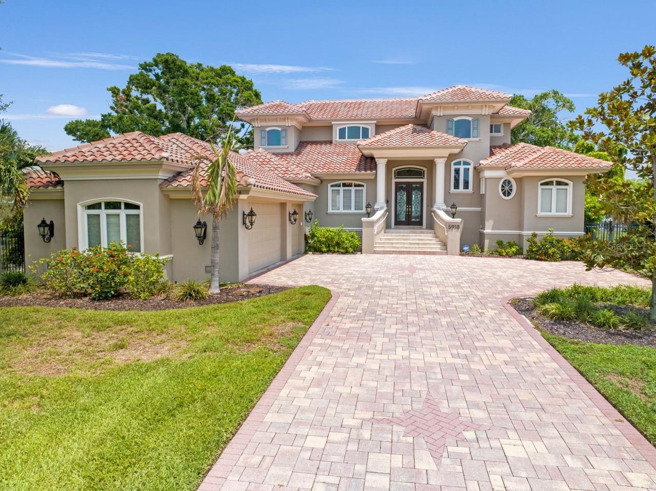 5918 BAHAMA SHORES DR S — photo 2