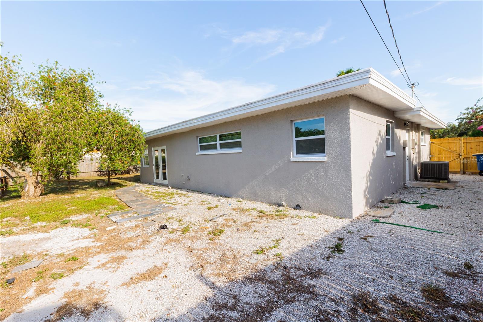 1574 SOUVENIR DR — photo 15